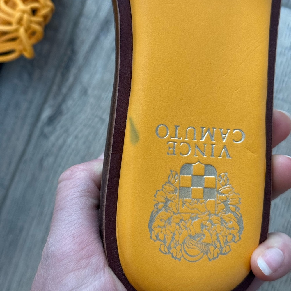 Vince camuto slides sandals - Picture 3 of 4